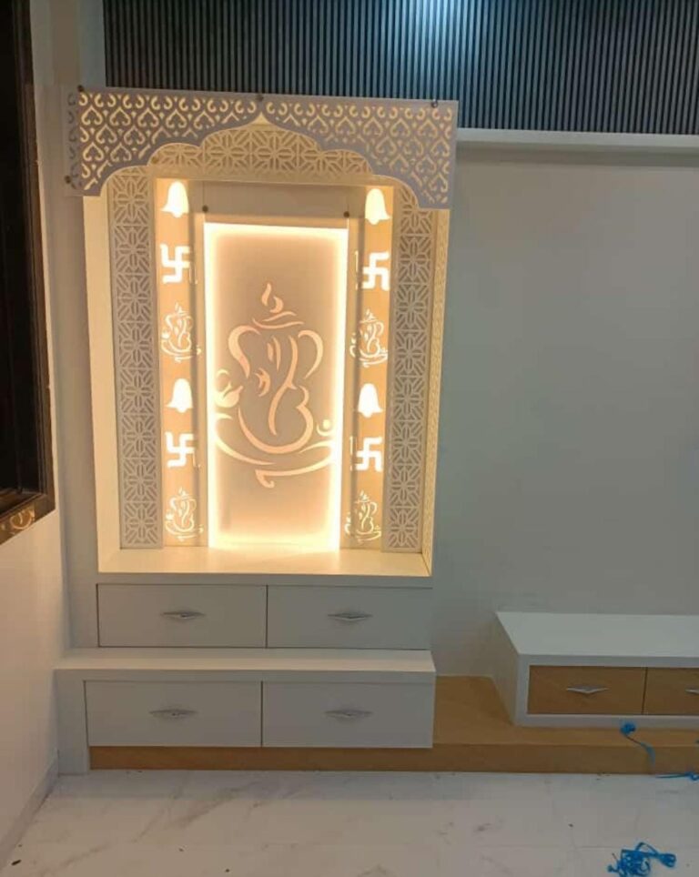 ganesha + acrylic mandir